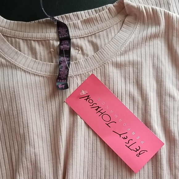 Betsy Johnson Performance Tea Rose Tank Side Slit - Picture 7 of 8